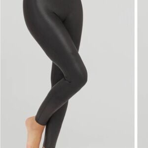 Spanxx faux leather leggings. Ready to rotate to something new. Xl 14-16 size